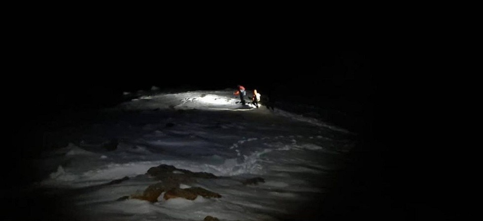 Si attarda a oltre 3 mila per buio e neve
